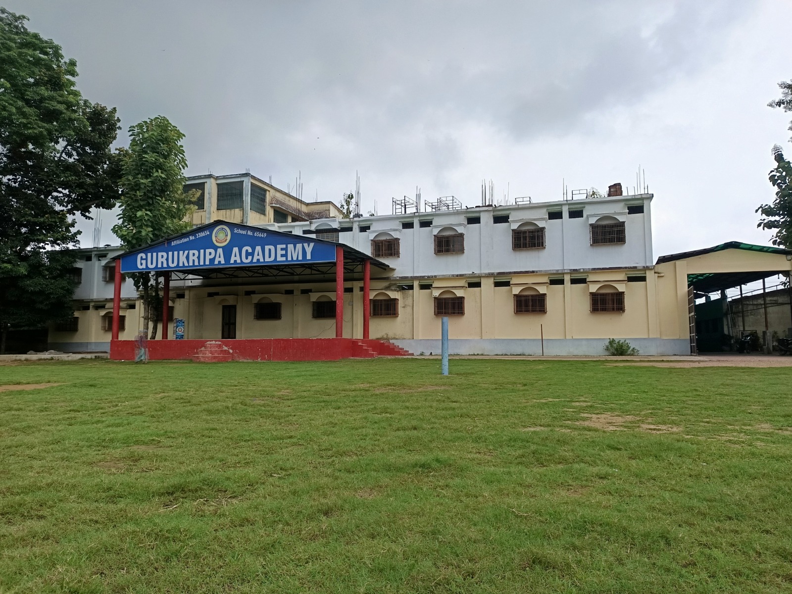 School Campus Gurukripa Academy